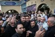 هجوم سلفی‌بگیران به مراسم ختم آقای گزارشگر/تصاویر
