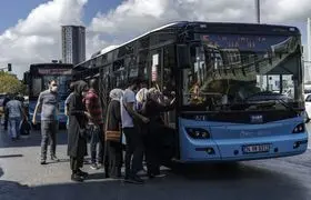 ببینید| سقوط وحشتناک یک زن از اتوبوس درون شهری