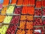 قیمت انواع میوه در بازار شب عید
