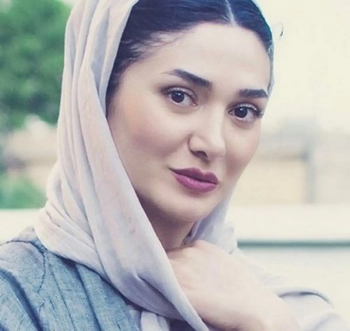 تیپ جنجالی مینا وحید در خارج از کشور /عکس