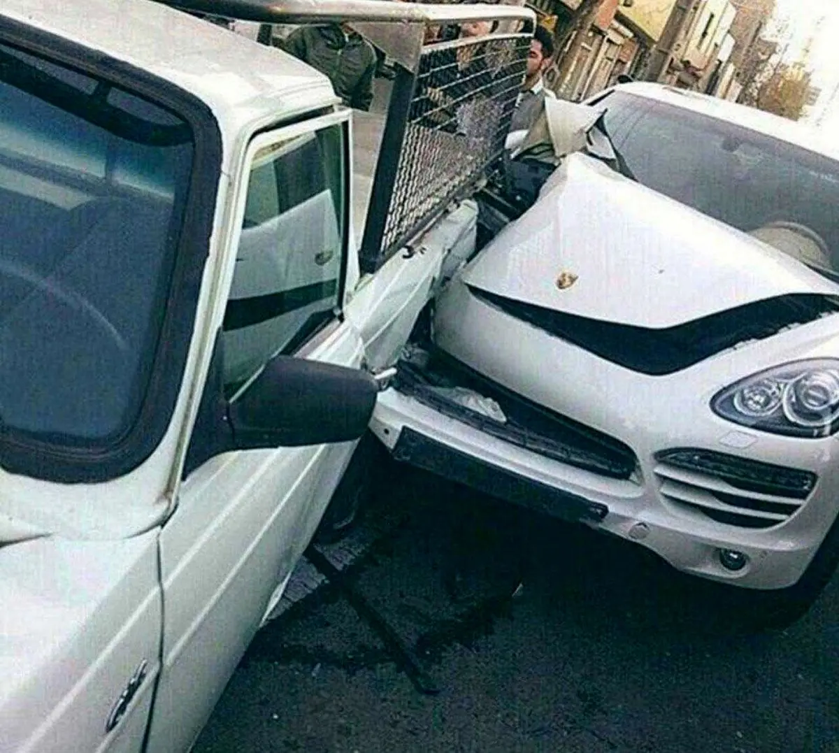 خرید آنلاین بیمه شخص ثالث وانت؛ با کد تخفیف و عیدی بیمه دات کام!