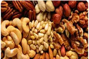 بازار داغ آجیل و میوه در آستانه عید