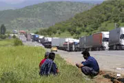 ترافیک خودروهای سنگین در مرز باشماق _مریوان‎ /گزارش تصویری