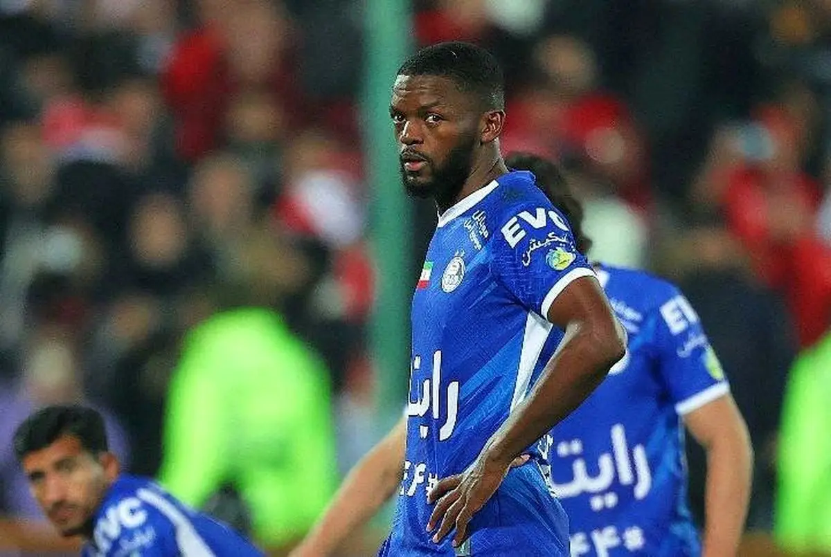 استقلال 1- صنعتنفت 0 / فاصله آبیها با پرسپولیس به ۵ امتیاز رسید