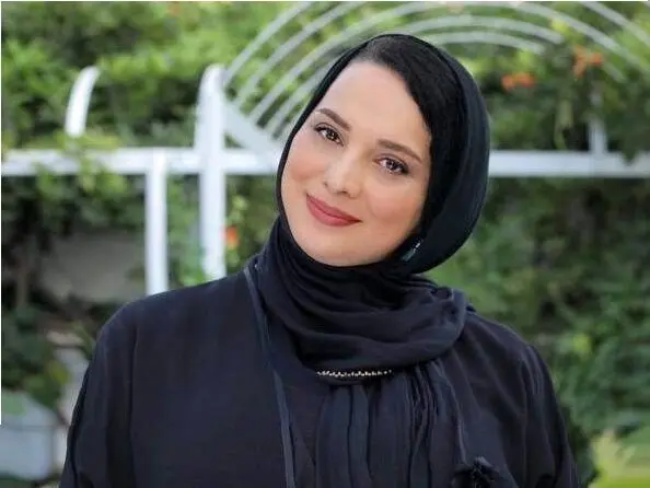 روشنک عجمیان کریسمس را تبریک گفت /عکس