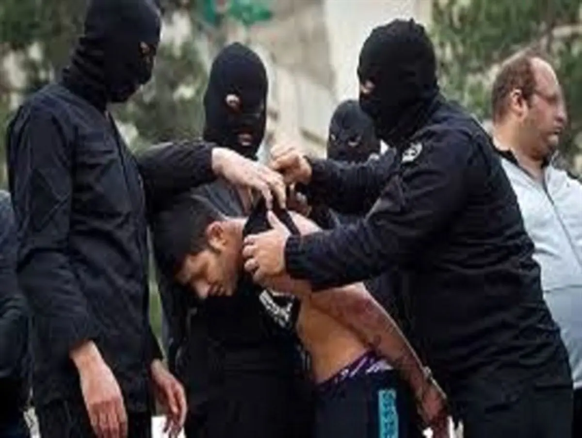 دستگیری ۴ نفر از اراذل و اوباش رباط کریم با شلیک گلوله