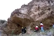 نجات دو نفر در ارتفاعات عسلویه
