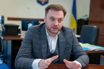 خیز وزیر کشور اوکراین از ترس گلوله‌های خمپاره+عکس