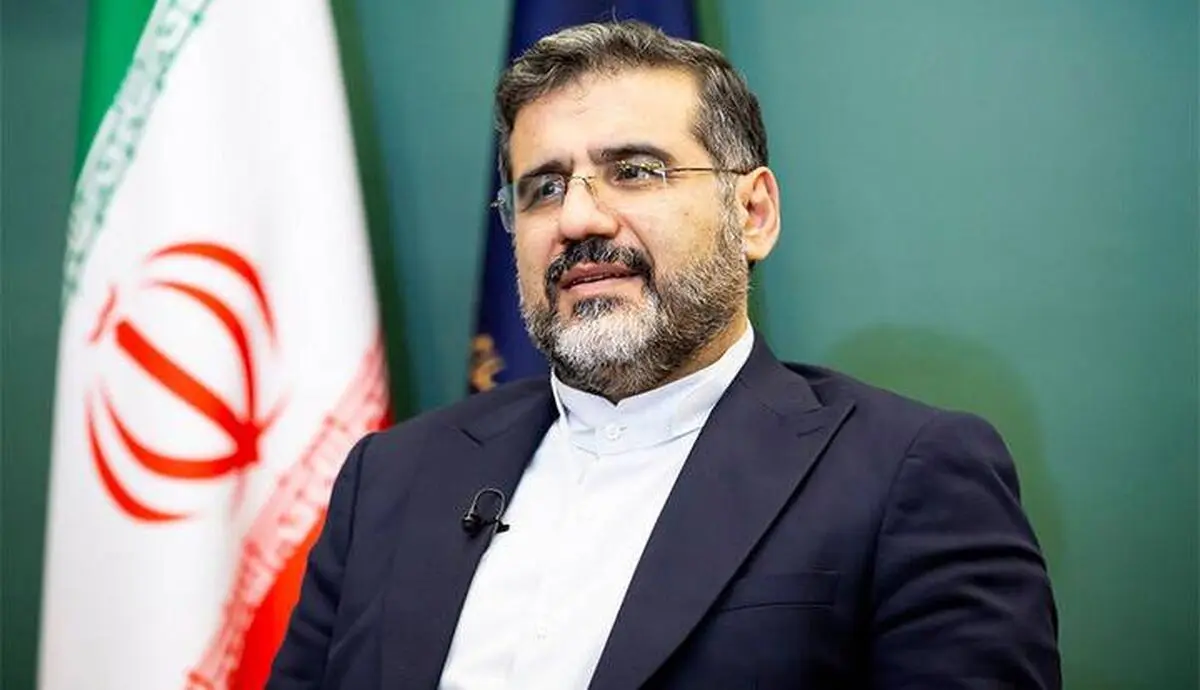  خنده وزیر قبل از کلنگ زنی حریم تئاترشهر