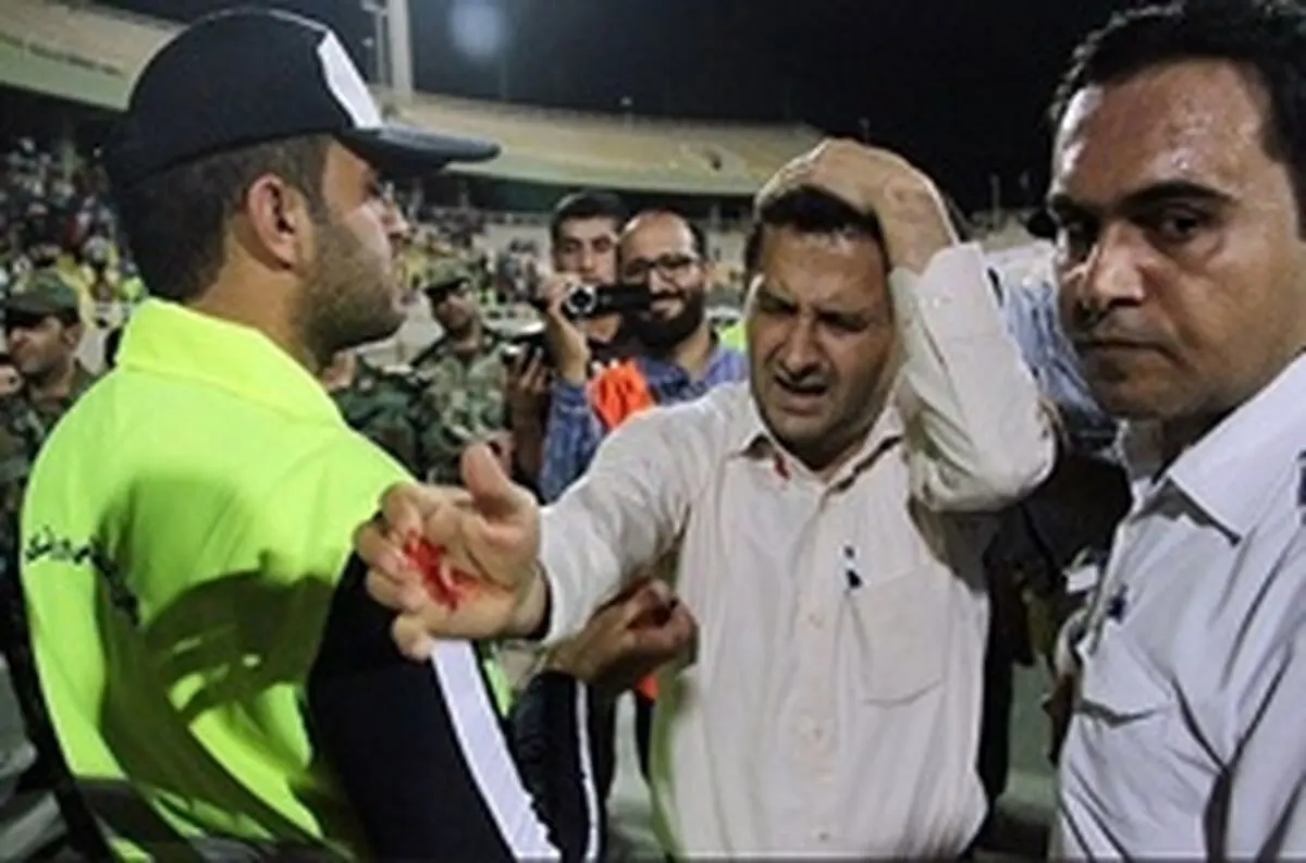 هواداری که سرش شکست اما سلفی‌اش را با رامین گرفت!