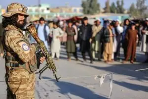 مانور خنده دار طالبان سوژه شد