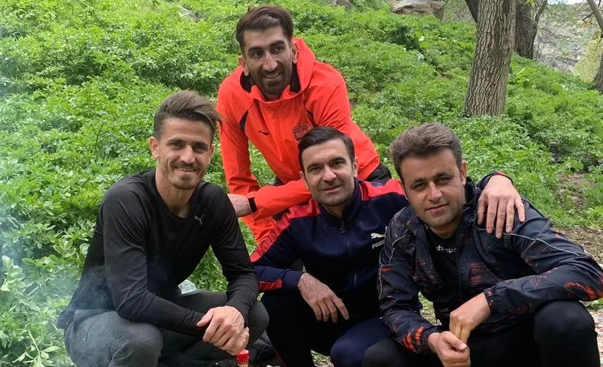عطر نفت در کالبد استقلال و پرسپولیس!/ عکس
