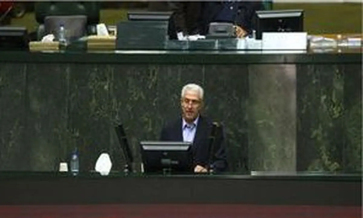 وزیر علوم باز هم از مجلس کارت زرد گرفت