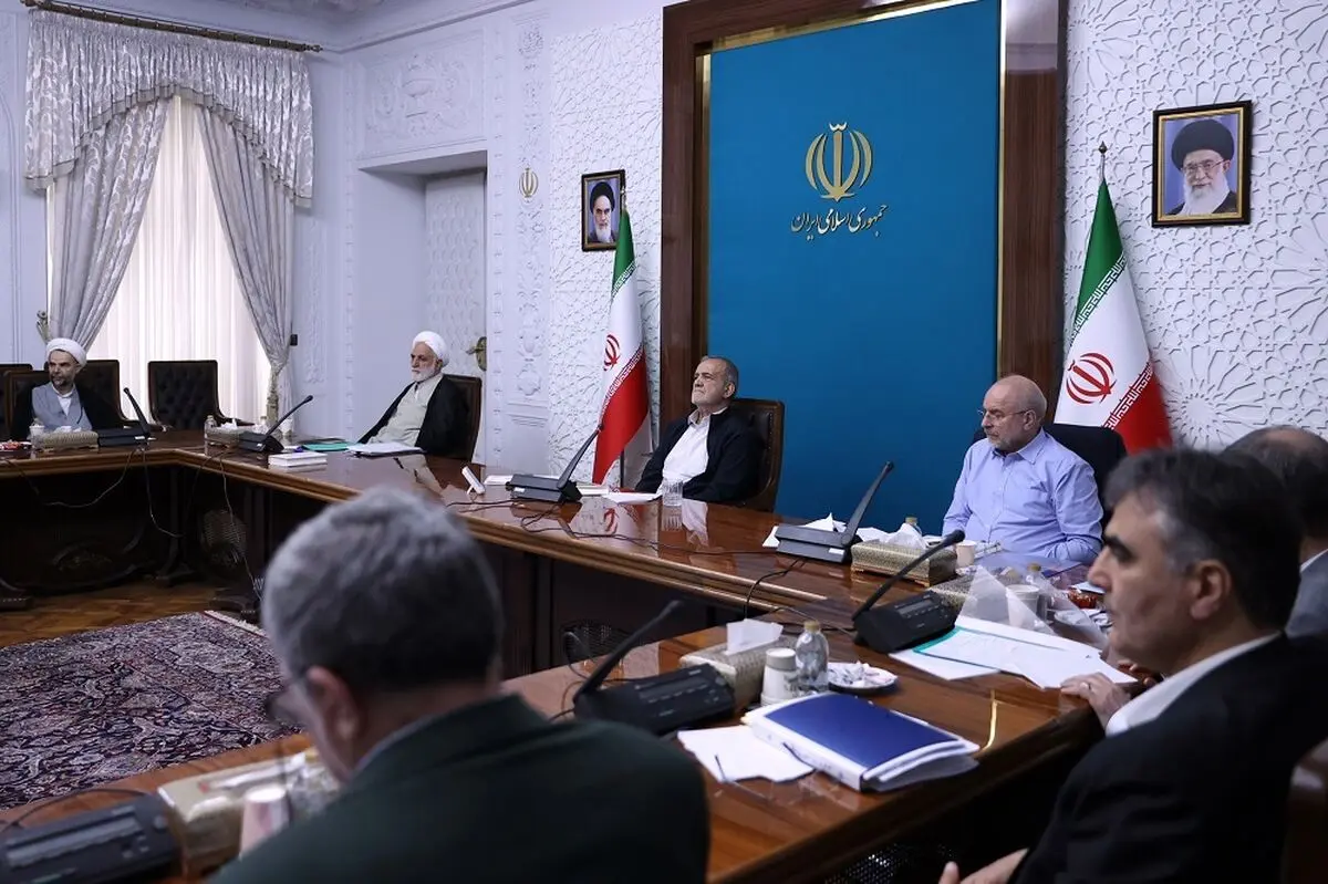 نشست سران سه قوه با مسئولان اقتصادی+تصاویر 