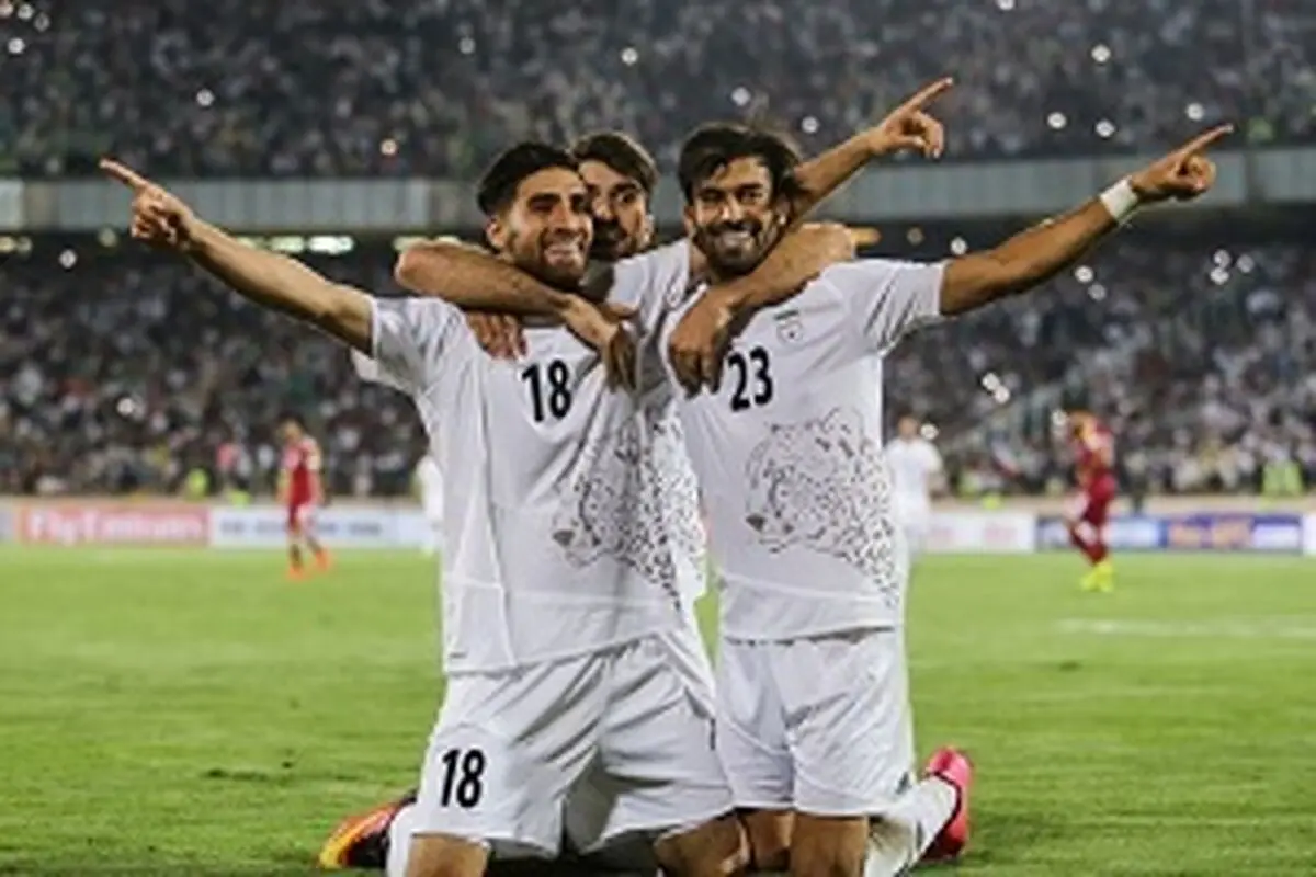 جشن تولد ۲ بازیکن در حضور کی‌روش 
