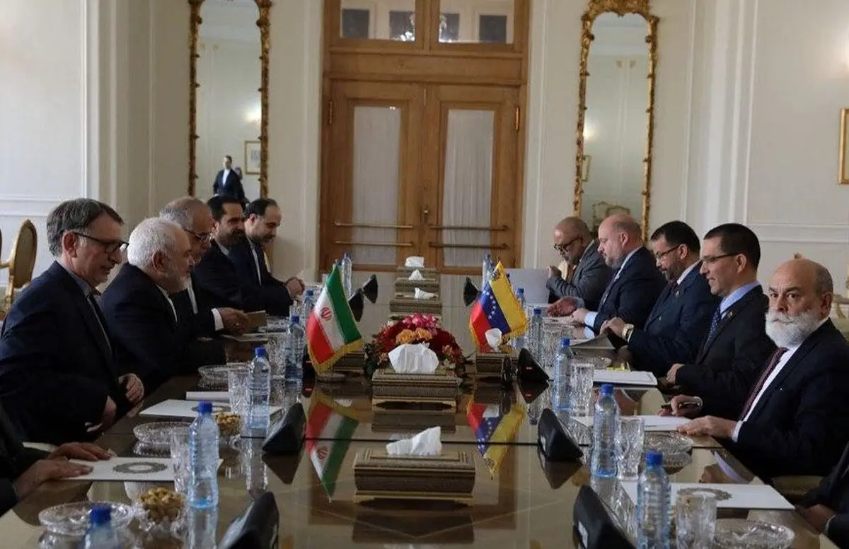 ظریف: سردار سلیمانی پس از شهادت هم الهام بخش مقاومت است 