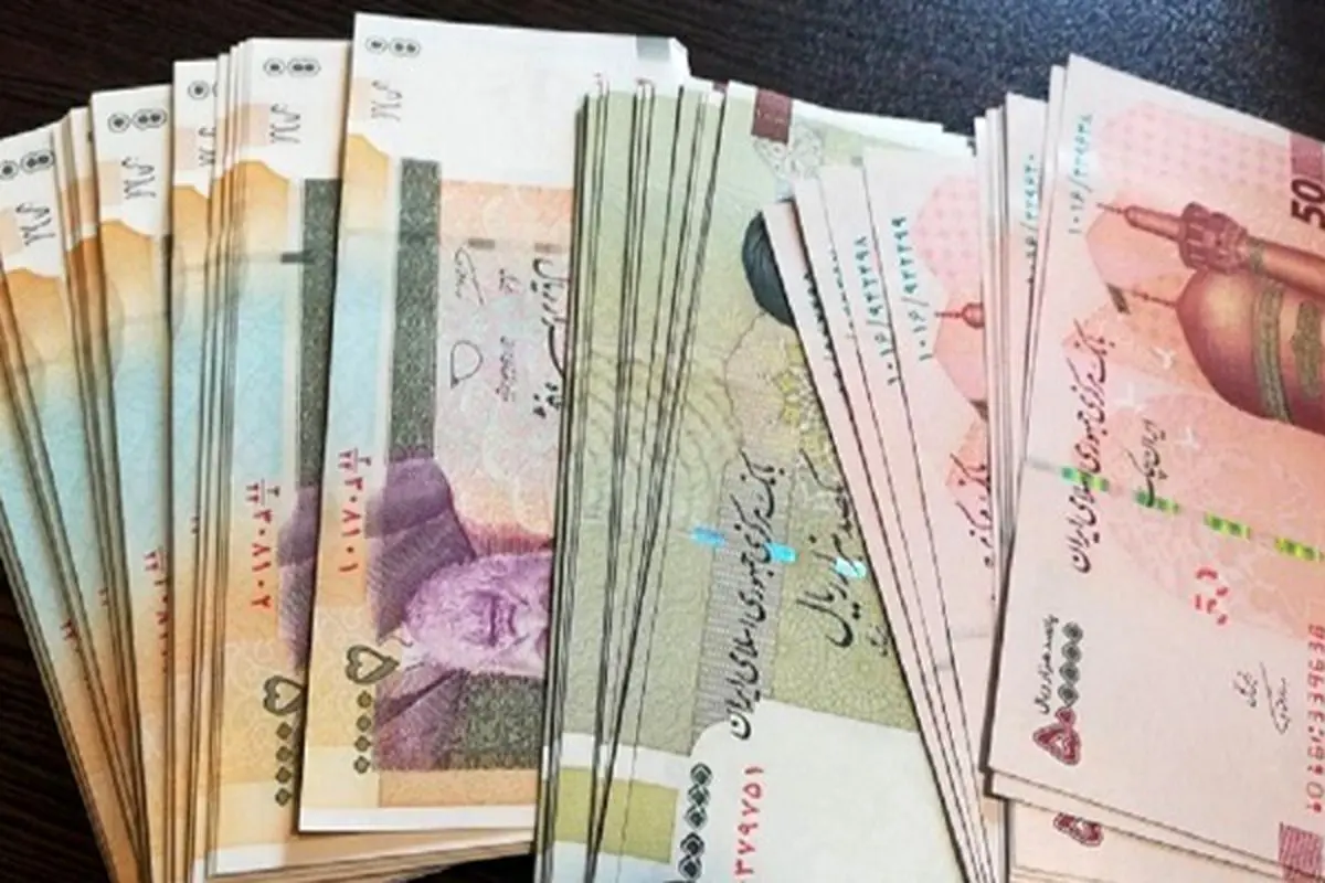 حقوق کارکنان دولت و تابع وزارت کار ۱۰ درصد افزایش مییابد