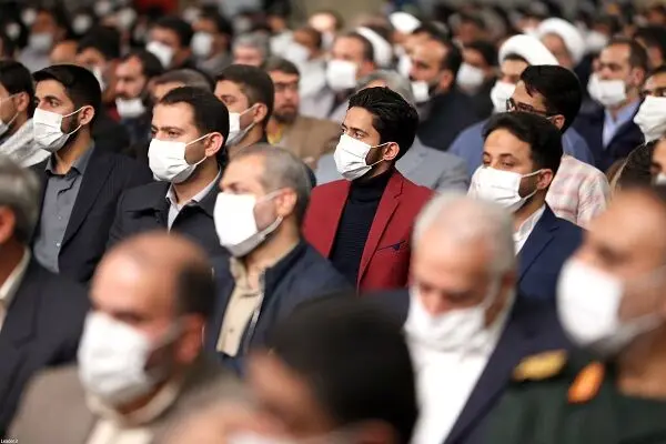 دیدار صدها نفر از مردم اصفهان با رهبر انقلاب اسلامی/گزارش تصویری