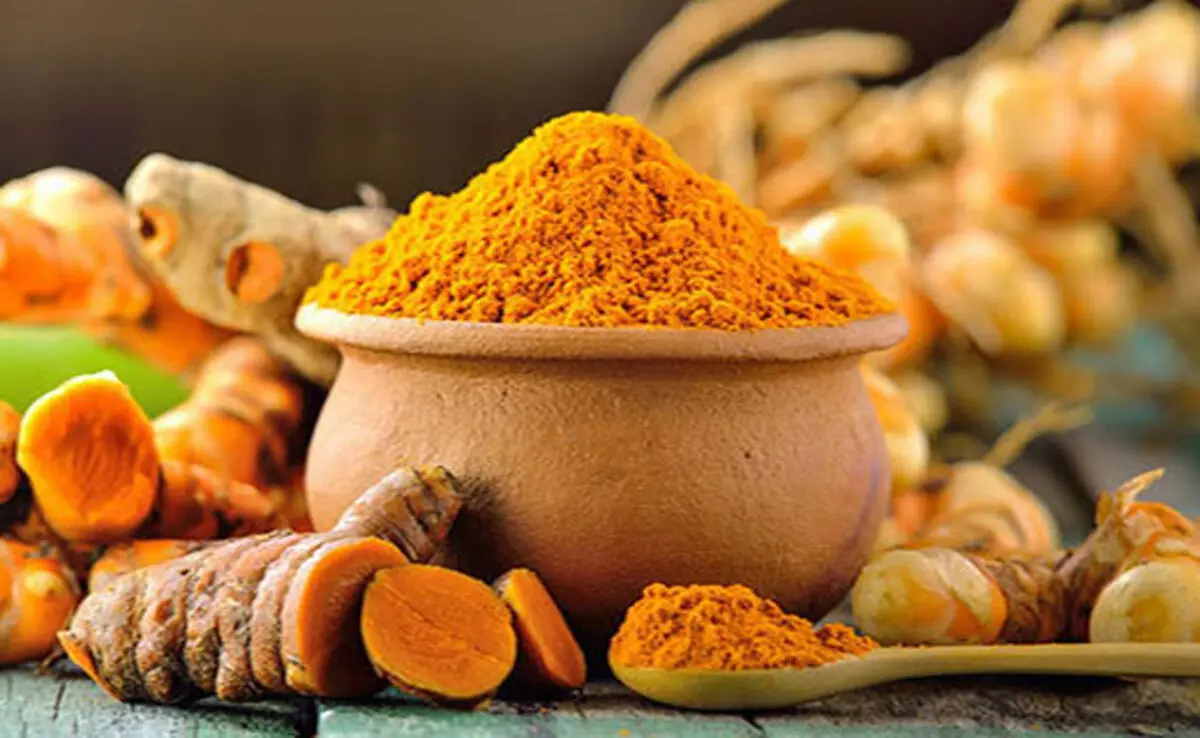 فواید شگفت انگیز زردچوبه برای پوست