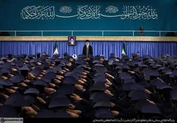 KYXnNXWW8Ji0
