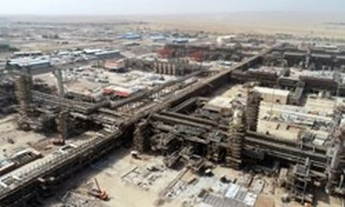 جبران کاهش درآمدهای نفتی با افزایش صادرات فراورده در کوتاه مدت