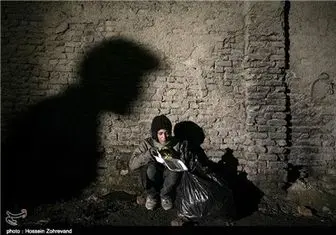 دختری که زیر پونز نقشه تهران گم شد + تصاویر