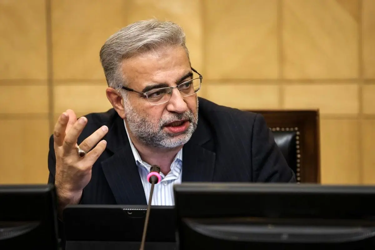 زاهدی وفا توانمندی لازم برای مدیریت وزارت کار را دارد