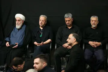 تصاویر مراسم عزاداری شب هشتم محرم در حسینیه امام خمینی(ره) 