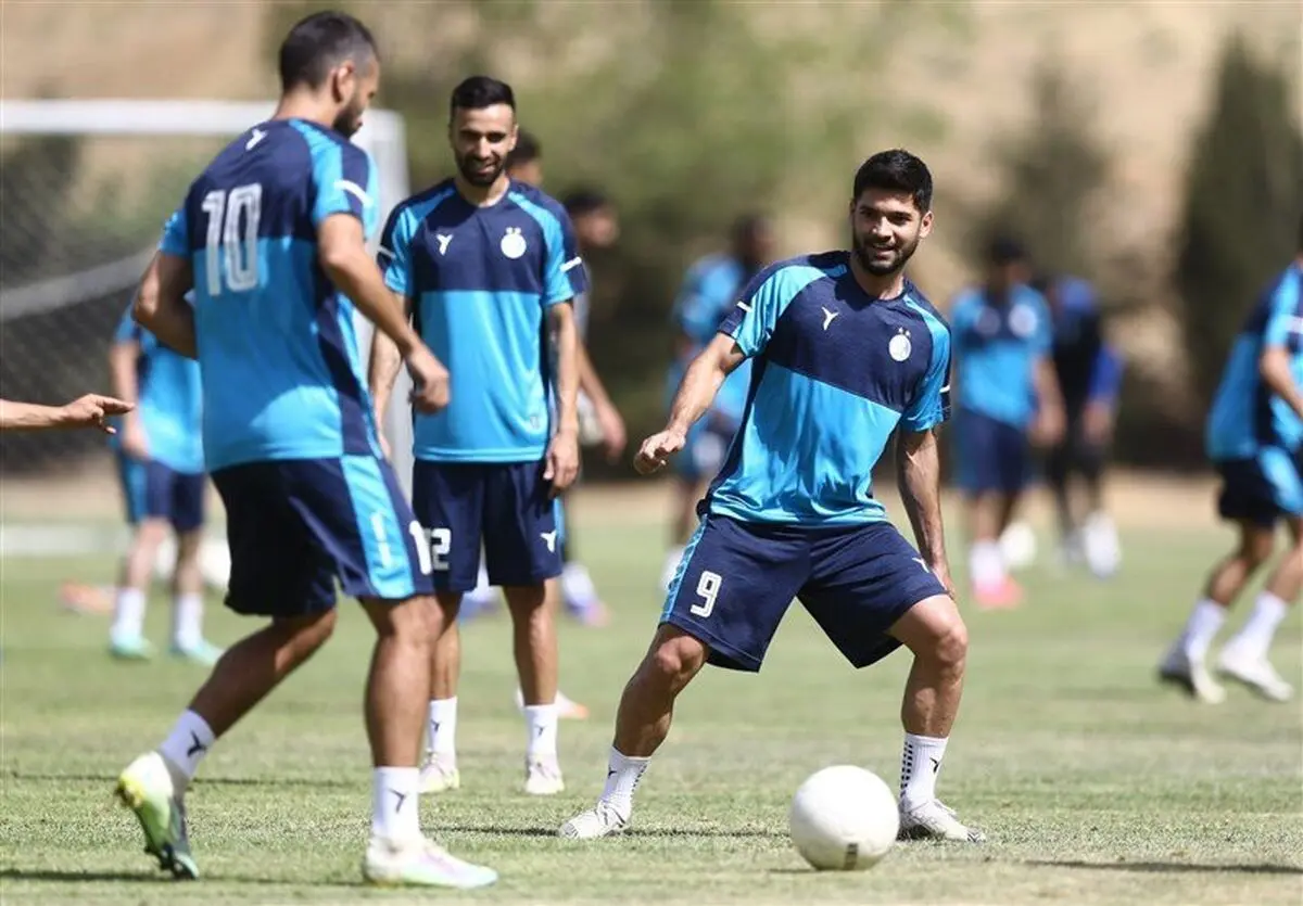 اخبار جدید از استقلال | ۲ بازیکن استقلال با ناراحتی از باشگاه بیرون زدند
