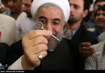 ماه عسل دولت تمام شد!/روحانی چگونه می تواند باز توجیه بتراشد؟