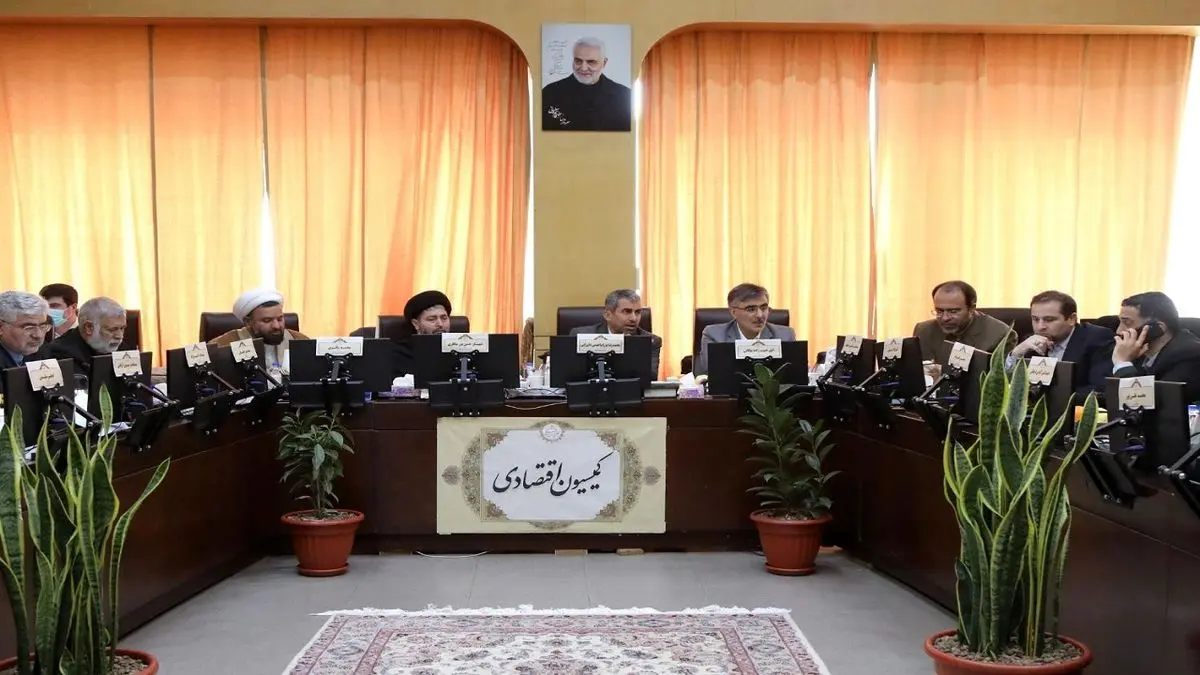 فرزین جهت بررسی عملکرد بانک مرکزی درباره تسهیلات تکلیفی به کمیسیون اقتصادی میآید