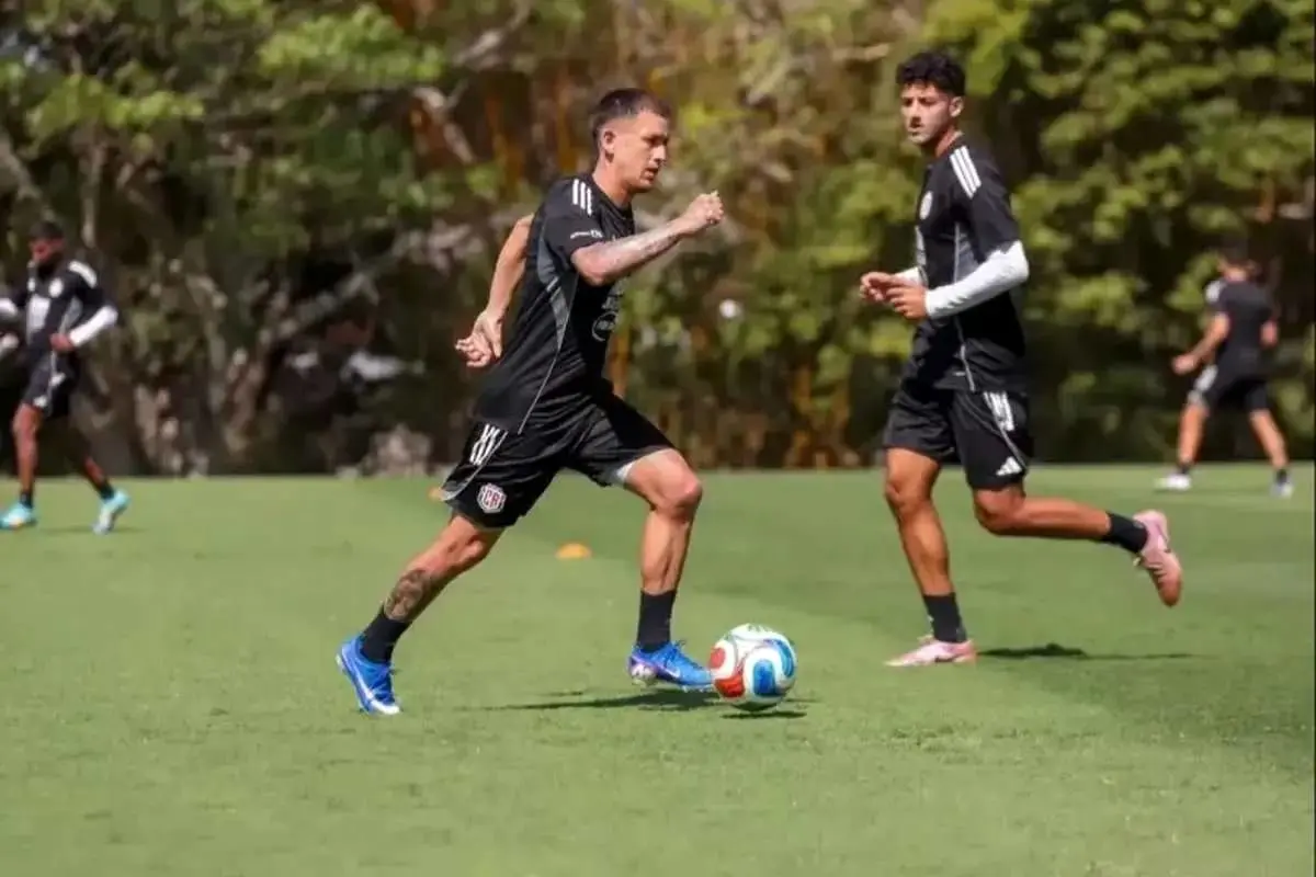 یک ایرانی در ترکیب تیم ملی کاستاریکا!