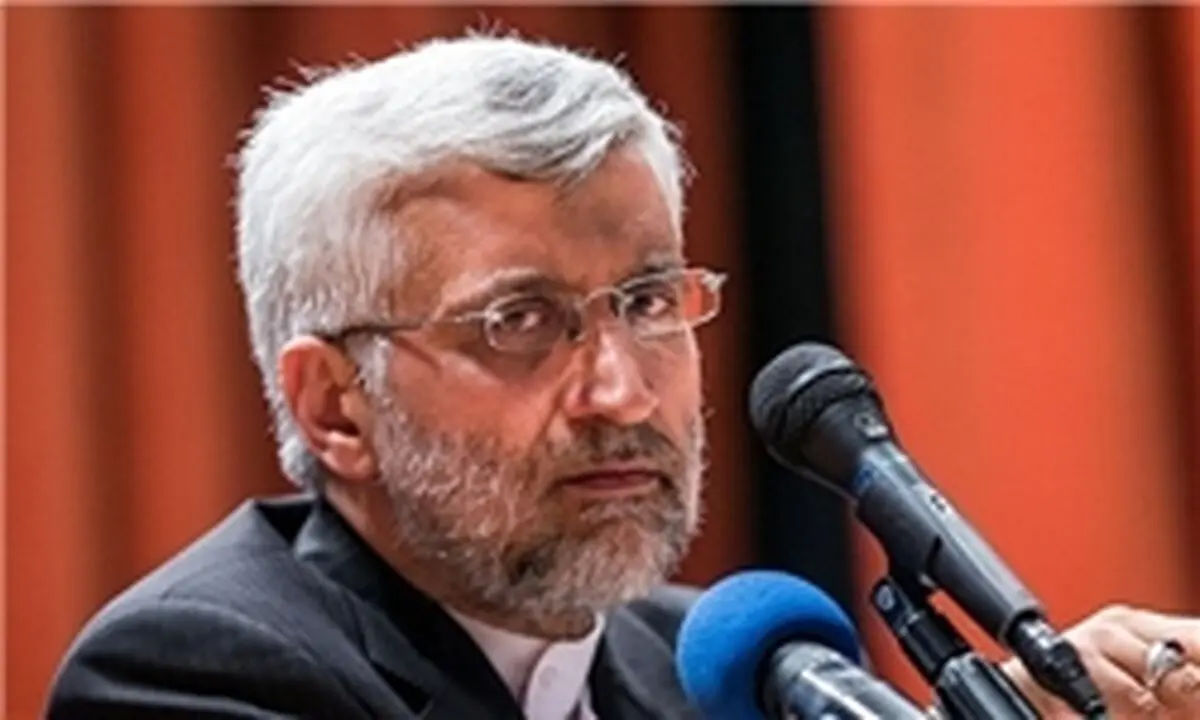 جلیلی: نباید درباره گرسنگی مظلومان و شکم‌بارگی پرخوران بی‌تفاوت بود