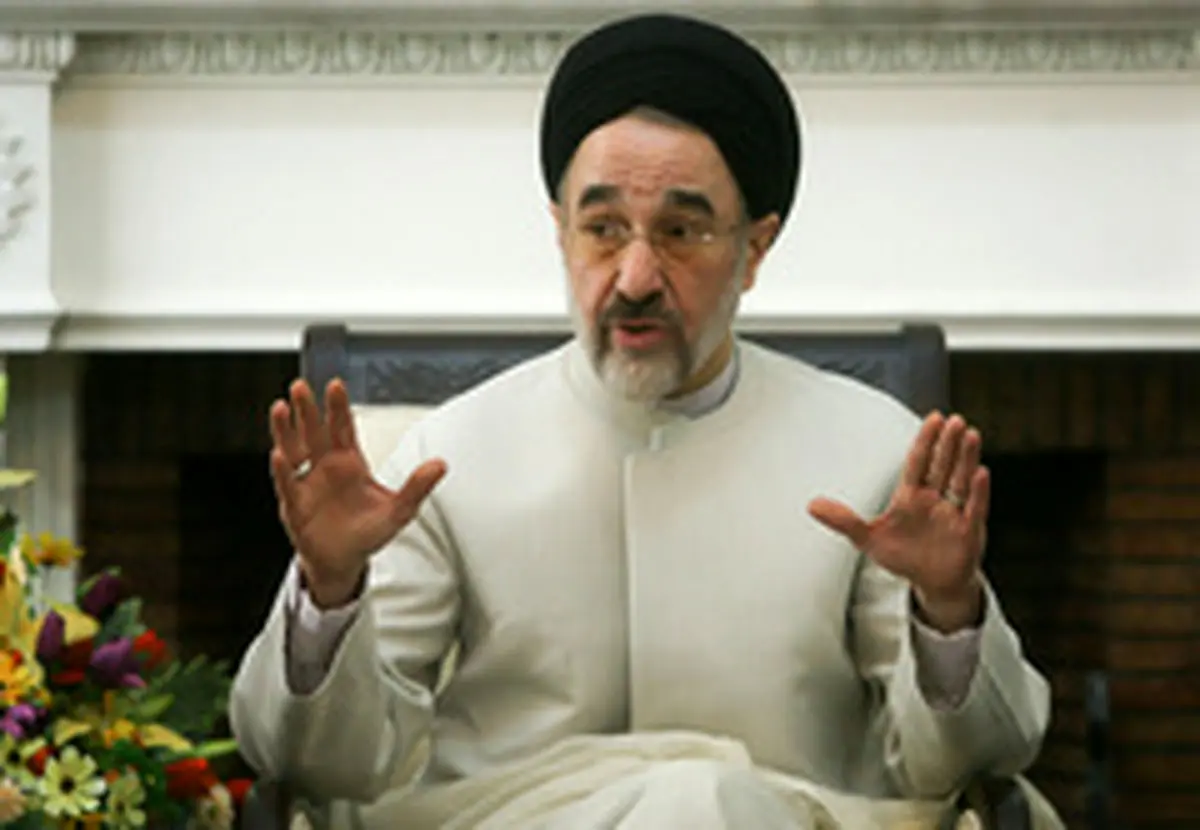 خاتمی: به من می‌خورد که اهل ترور باشم!