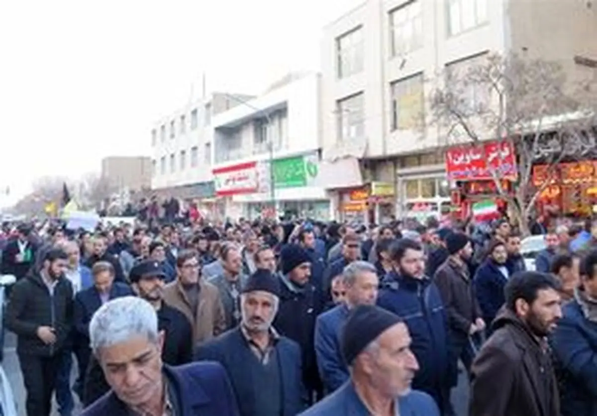 تجمع مردم زنجان علیه اغتشاشگران +تصاویر