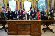 اگر پرچم آمریکا را بسوزانید، یک سال زندان خواهید رفت