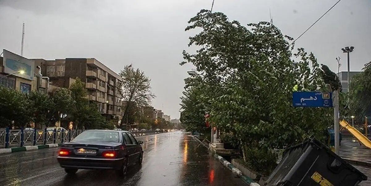  آسمان تهران طوفانی شد 