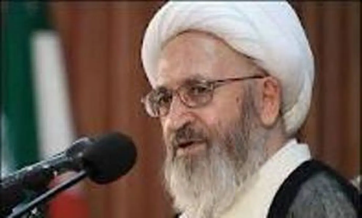 چرا شیعیان با دست باز نماز می خوانند؟
