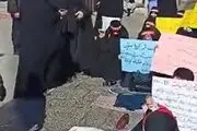 تجمع گروهی از زنان برای بهبود وضع حجاب در کشور+ فیلم
