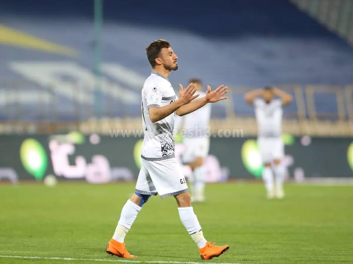 آخرین پیشنهاد پرسپولیس به هافبک گل گهر