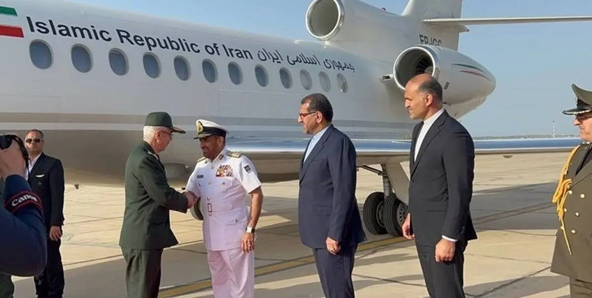  سرلشکر باقری وارد مسقط پایتخت عمان شد