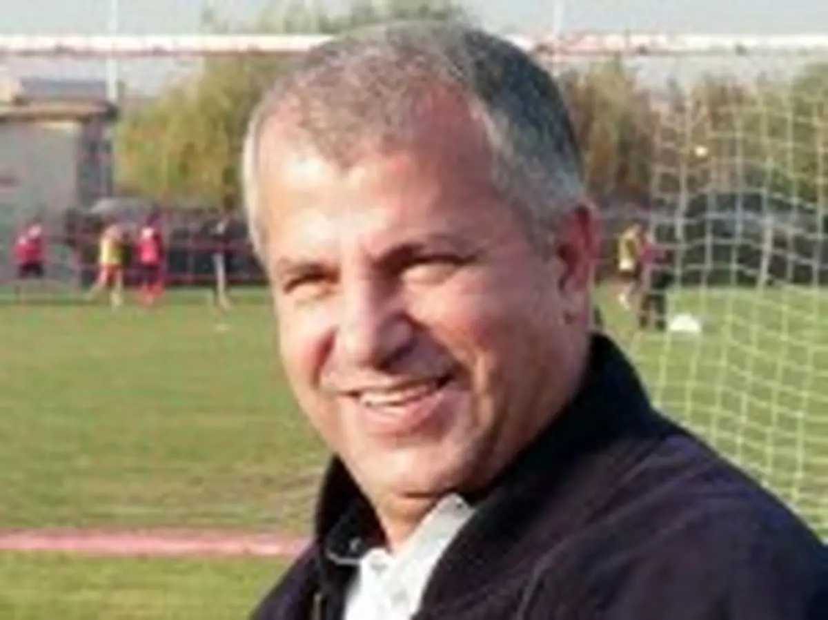 پیشنهاد پرسپولیس را تایید میکنم