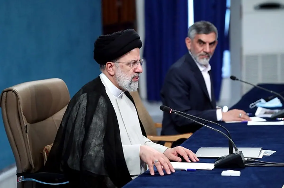 قاچاق و واردات بیرویه، خنجری به قلب تولید و اشتغال کشورند