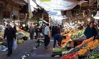 بازار شب عید؛ بهشت دلالان و واسطه های میوه+ فیلم