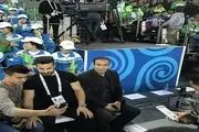 سلفی قهرمان المپیک با هواداران در عشق آباد+ عکس