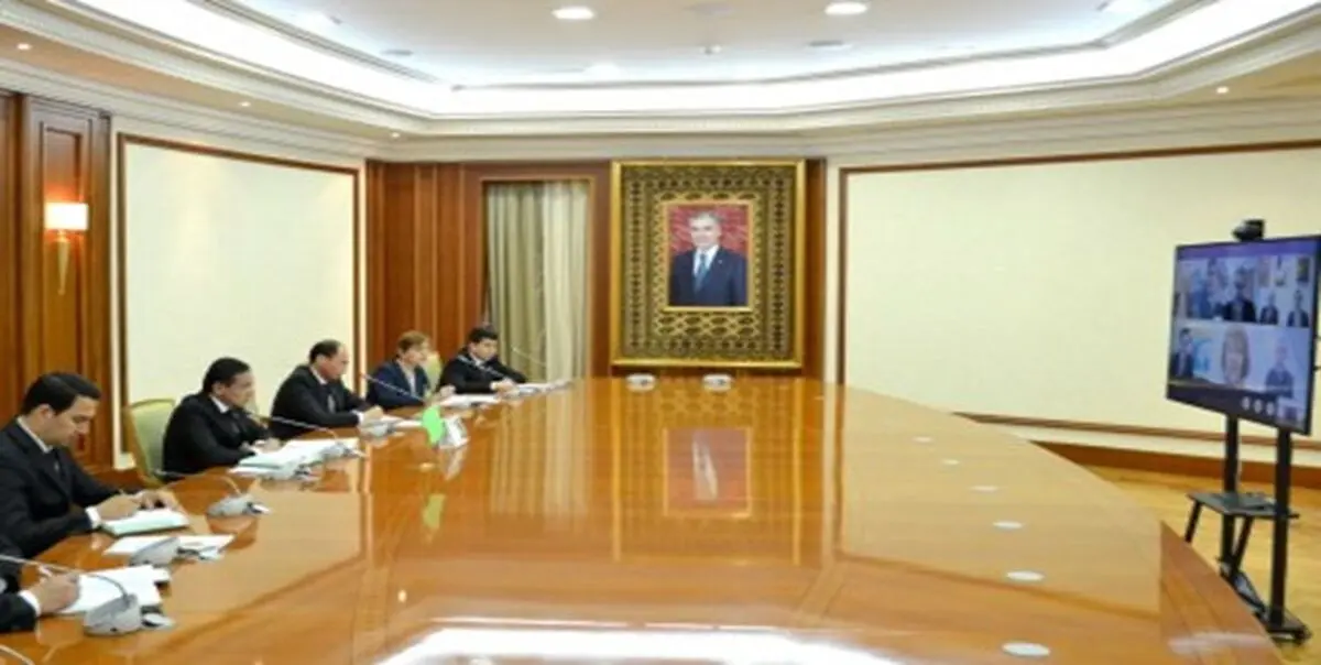 گفت و گوی ویدئوکنفرانسی سفیر انگلیس با دانشجویان ترکمن