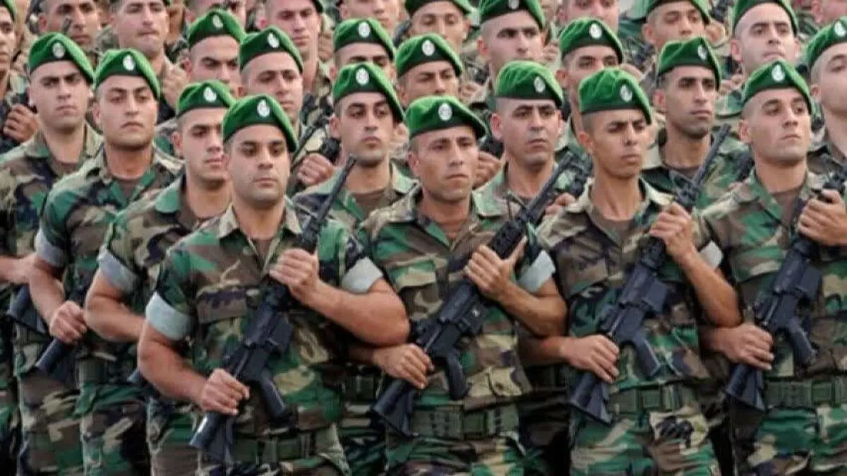تهدیدات اسرائیل خدمت سربازی را به این کشور همسایه بازگرداند