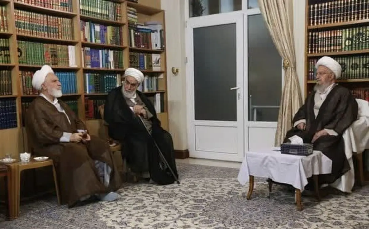 حضور نماینده رهبرانقلاب در بیت آیت الله مکارم و سبحانی