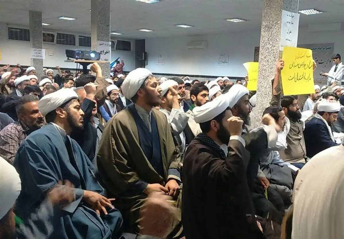 تحصن ائمه جمعه/شرط قائم مقام وزیر برای حضور در جمع متحصنان