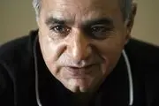 عکس زیرخاکی از پرویز پرستویی در پشت صحنه سریال «امام علی(ع)» 